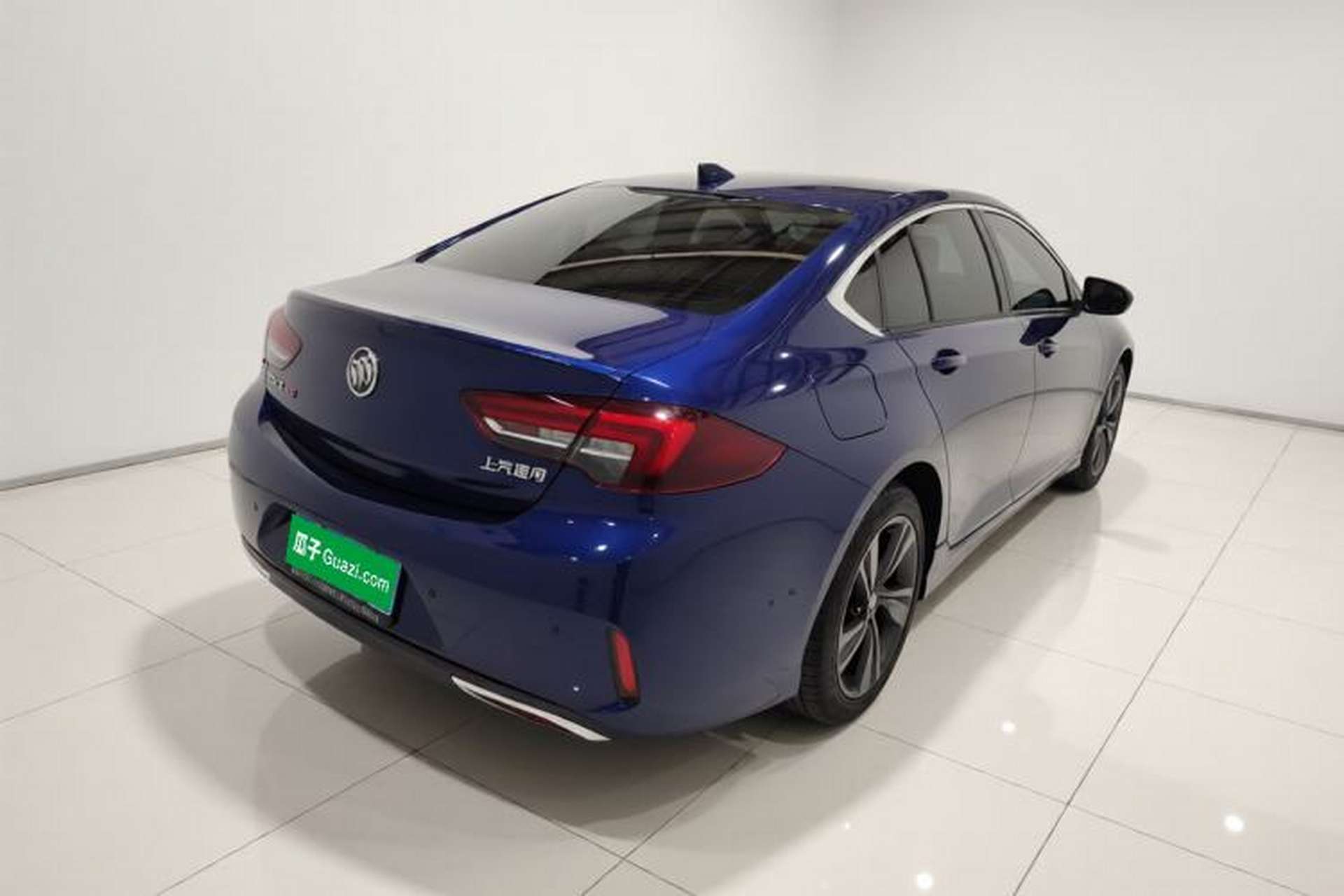 Used Buick Regal 2017 GS 28T Luxury Model Rear Right 45 Deg