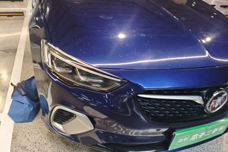 Used Buick Regal 2017 GS 28T Prestige Model Right Front Headlight