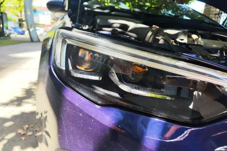 Used Buick Regal 2017 GS 28T Prestige Model Right Front Headlight