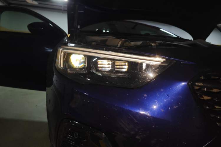 Used Buick Regal 2017 GS 28T Prestige Model Right Front Headlight