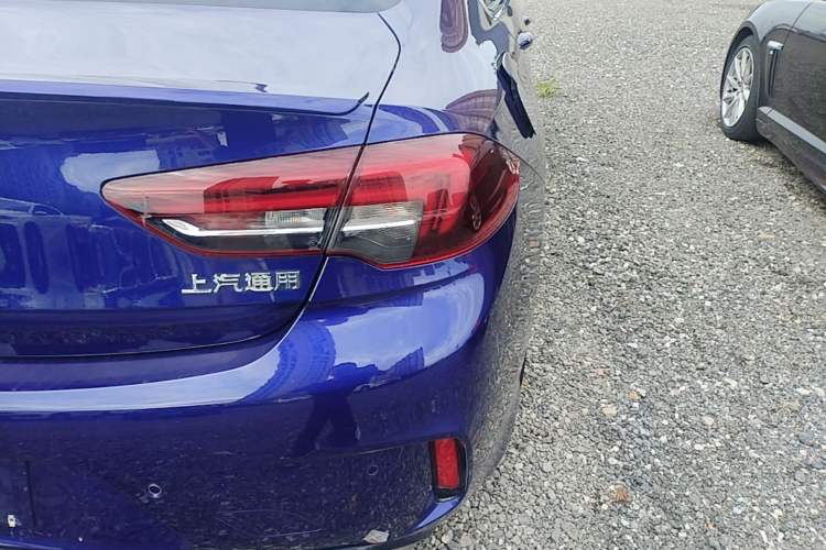 Used Buick Regal 2017 GS 28T Luxury Model Right Rear Taillight