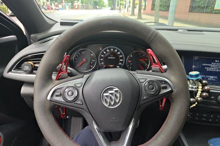 Used Buick Regal 2017 GS 28T Prestige Model Steering Wheel