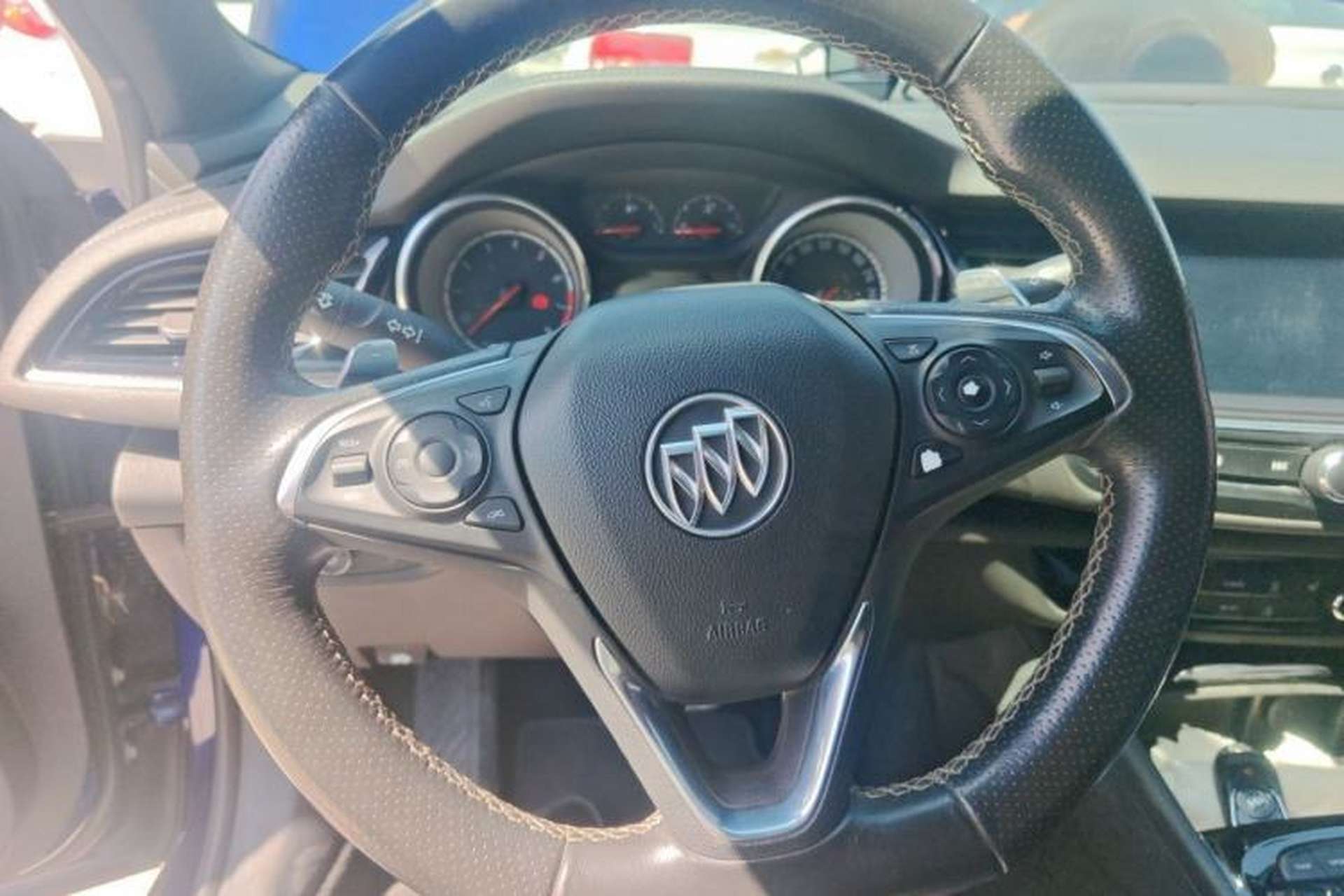 Used Buick Regal 2017 GS 28T Luxury Model Steering Wheel