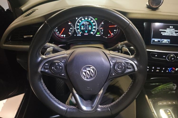 Used Buick Regal 2017 GS 28T Prestige Model Steering Wheel