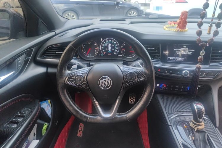 Used Buick Regal 2017 GS 28T Prestige Model Steering Wheel