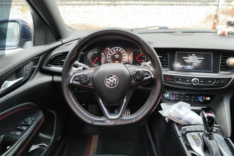 Used Buick Regal 2017 GS 28T Prestige Model Steering Wheel