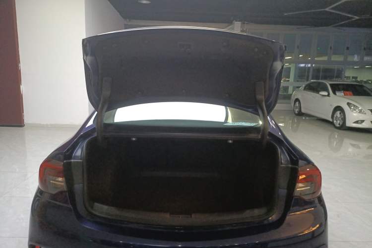 Used Buick Regal 2017 GS 28T Luxury Model Trunk