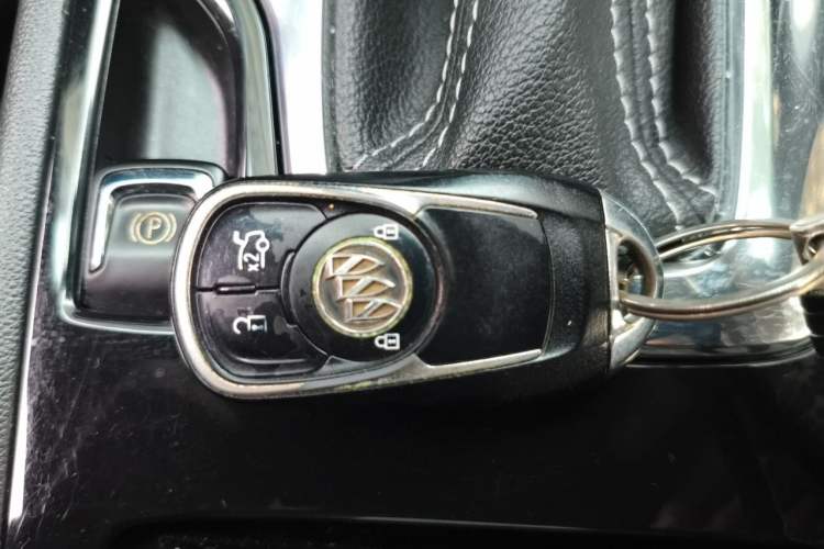 Used Buick Regal 2017 GS 28T Luxury Model Vehicle Key
