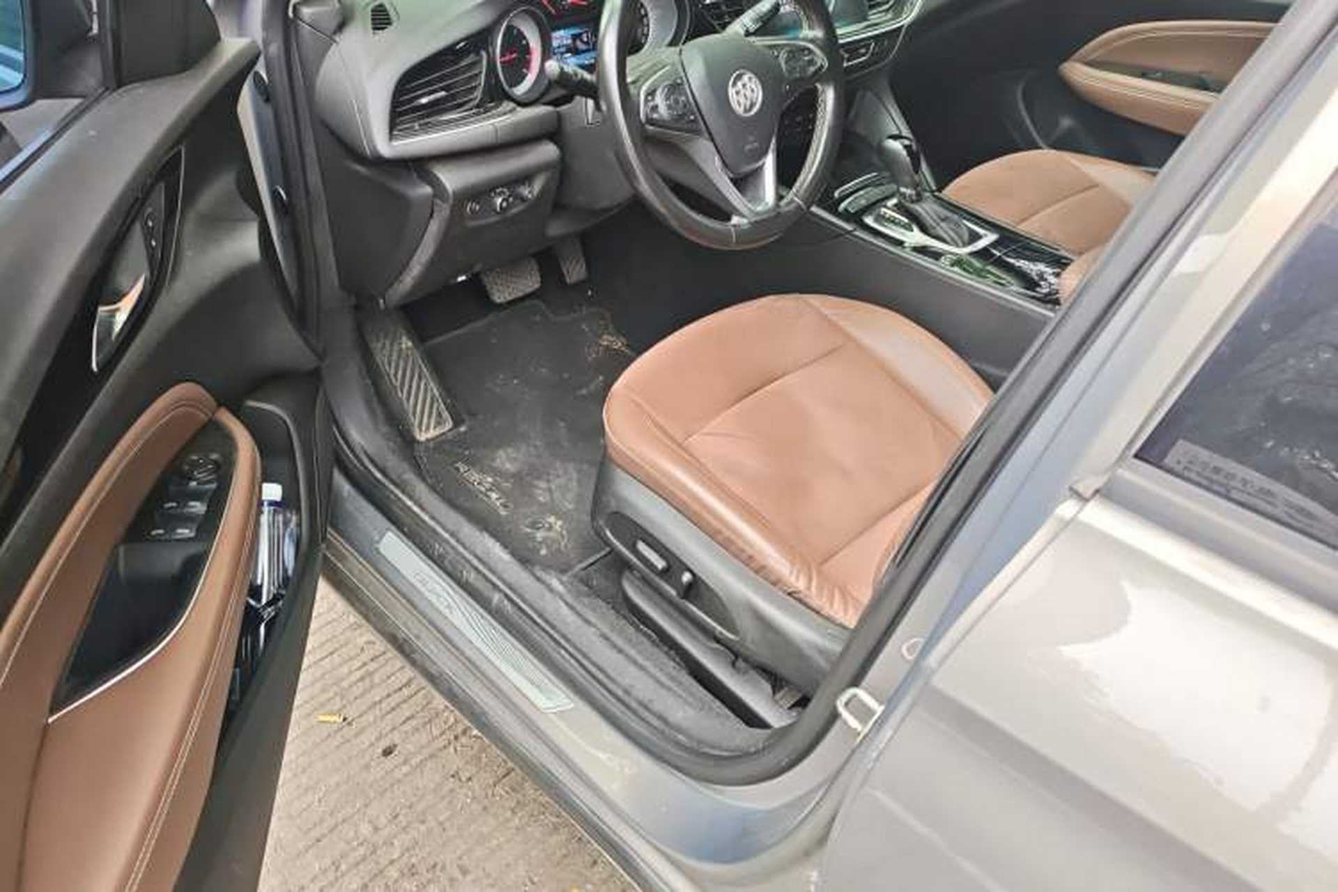 Used Buick Regal 2017 20T Elite Edition Driver Seat