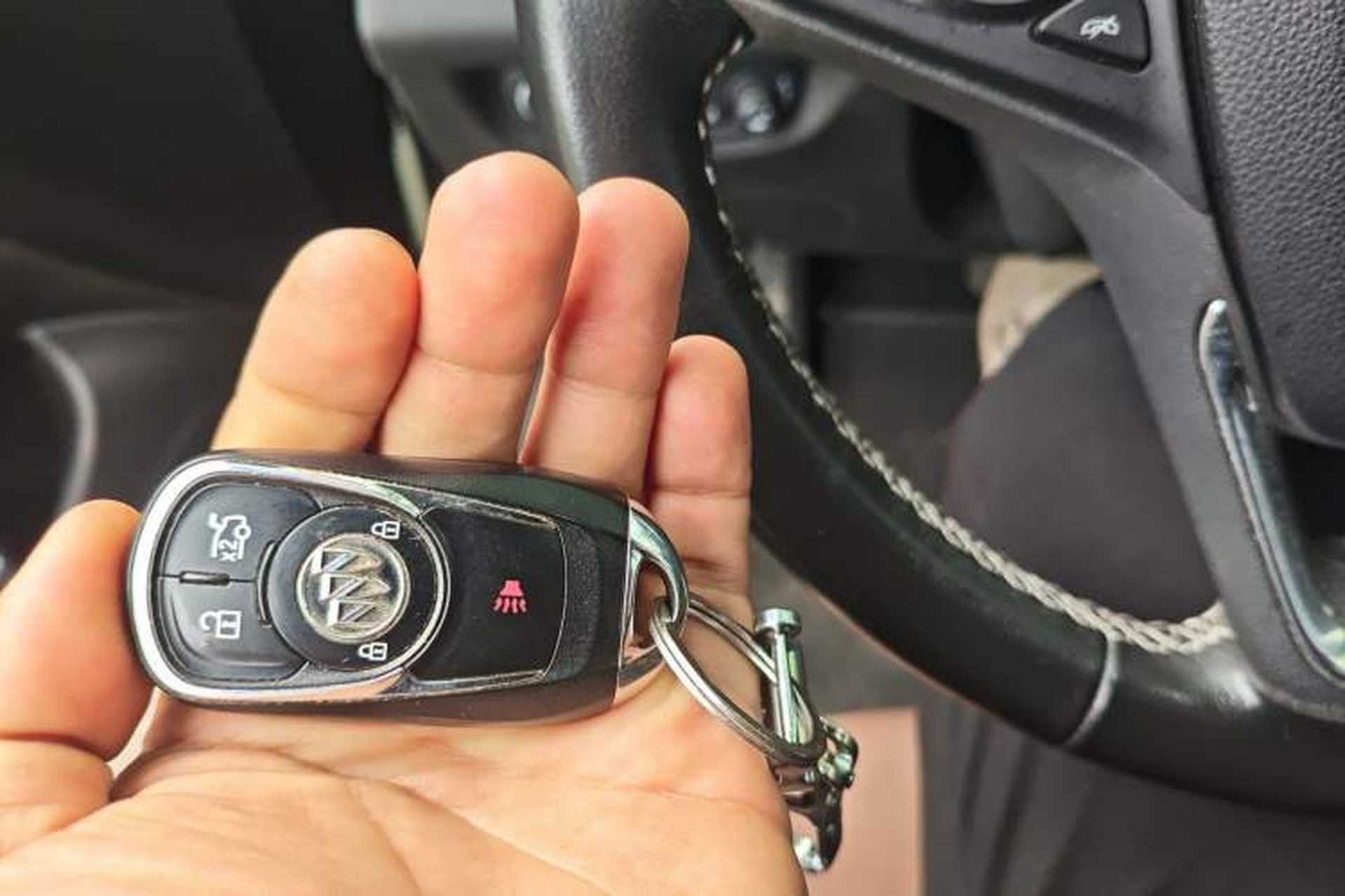 Used Buick Regal 2017 20T Elite Edition Vehicle Key