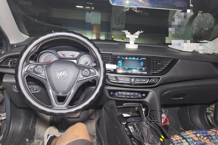 Used Buick Regal 2017 20T Elite Edition Center Console