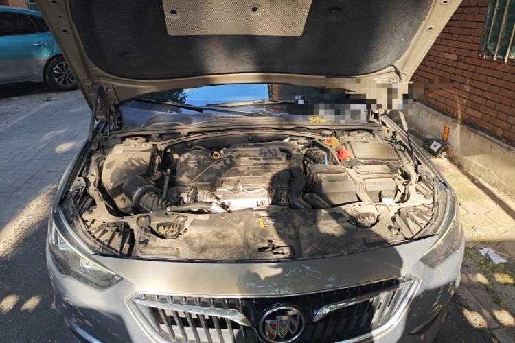 Used Buick Regal 2017 20T Luxury Model Engine Bay