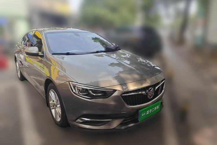 Used Buick Regal 2017 20T Luxury Model Front Right 45 Deg