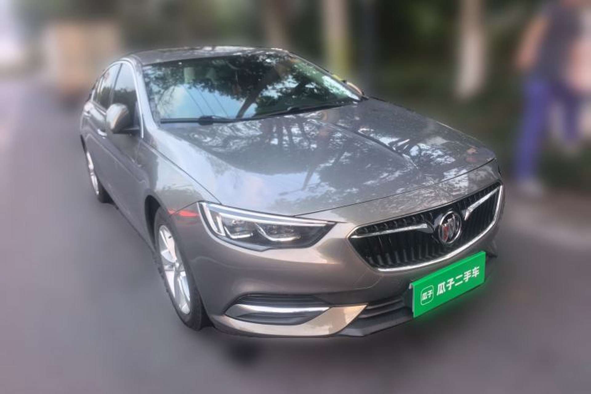 Used Buick Regal 2017 20T Elite Edition Front Right 45 Deg