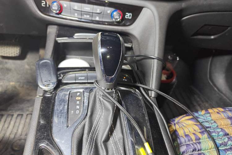 Used Buick Regal 2017 20T Elite Edition Gear Lever