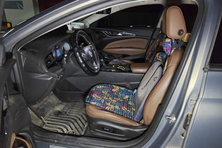 Used Buick Regal 2017 20T Elite Edition Left Front Seat