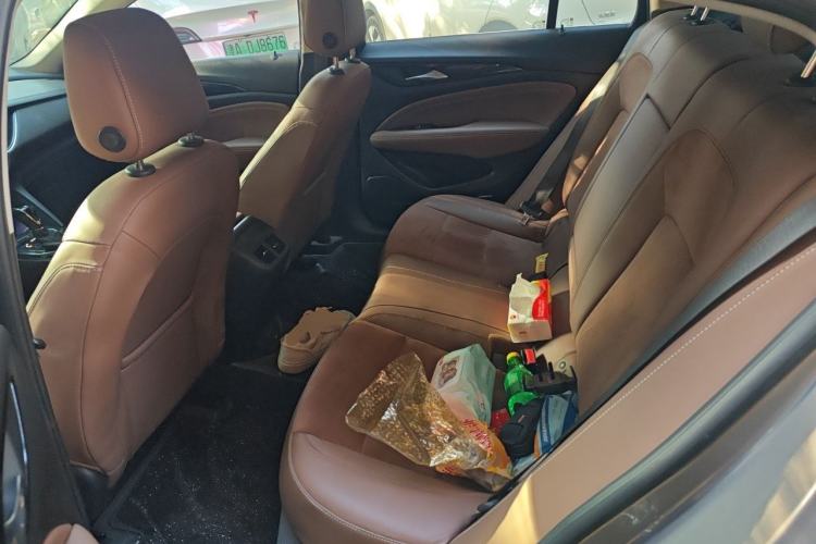 Used Buick Regal 2017 20T Luxury Model Left Rear Seat
