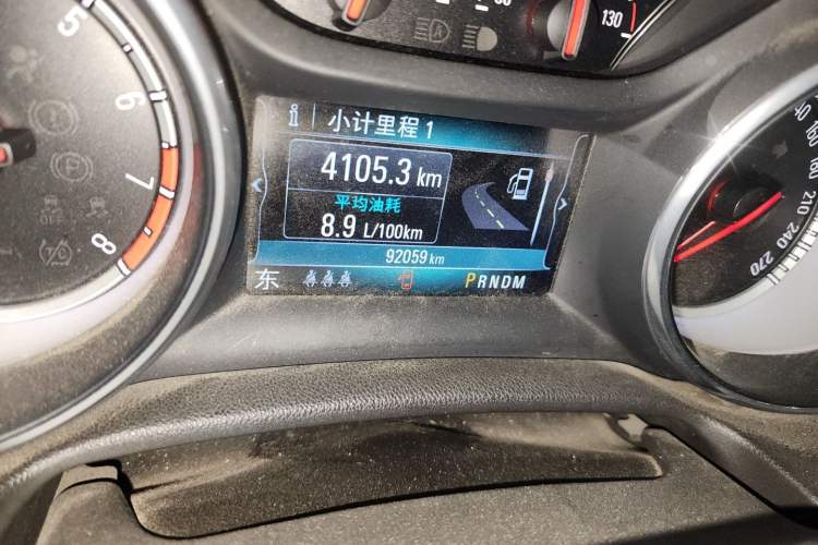 Used Buick Regal 2017 20T Elite Edition Odometer Close Up
