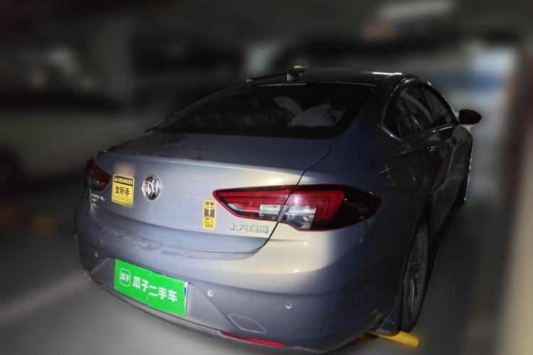 Used Buick Regal 2017 20T Elite Edition Rear Right 45 Deg