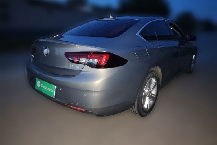 Used Buick Regal 2017 20T Elite Edition Rear Right 45 Deg