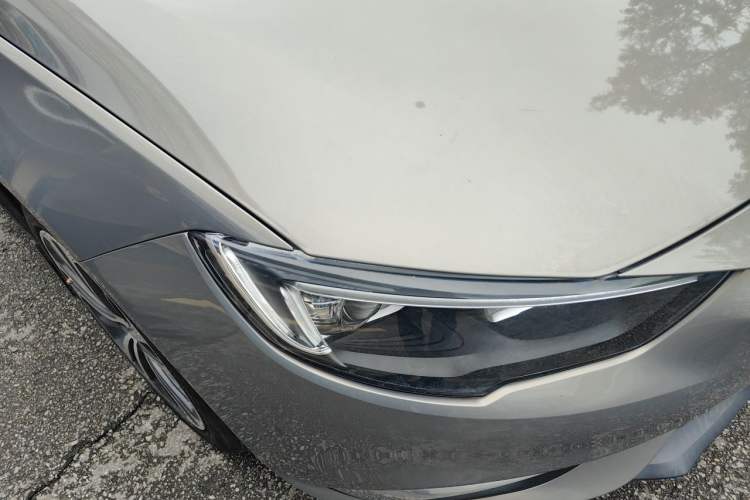Used Buick Regal 2017 20T Elite Edition Right Front Headlight