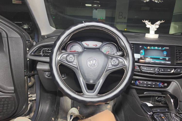 Used Buick Regal 2017 20T Elite Edition Steering Wheel