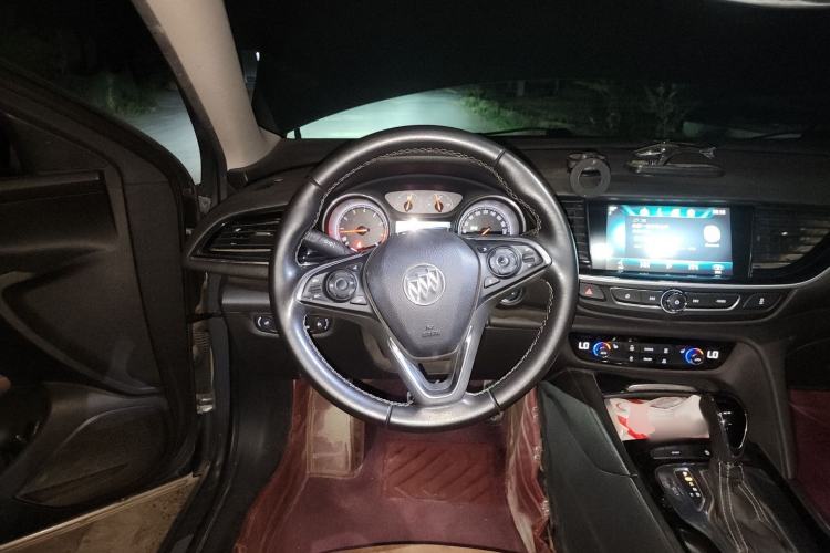 Used Buick Regal 2017 20T Elite Edition Steering Wheel