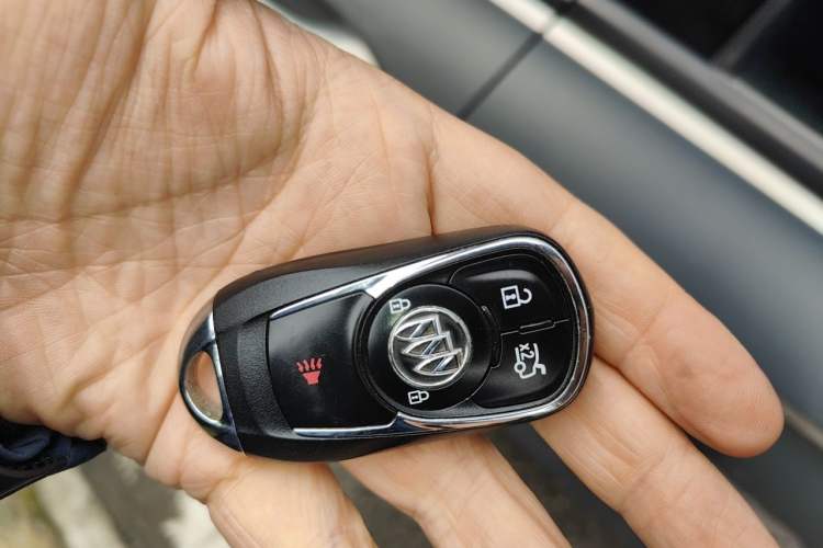Used Buick Regal 2017 20T Elite Edition Vehicle Key