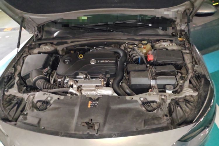 Used Buick Regal 2017 20T Luxury Model Engine Bay
