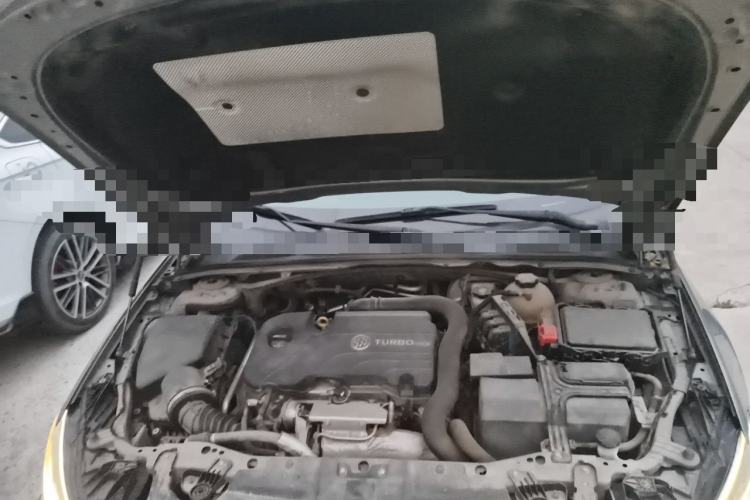 Used Buick Regal 2017 20T Luxury Model Engine Bay