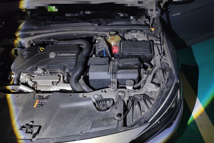Used Buick Regal 2017 20T Luxury Model Engine Bay Left