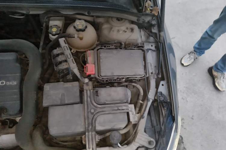 Used Buick Regal 2017 20T Luxury Model Engine Bay Left