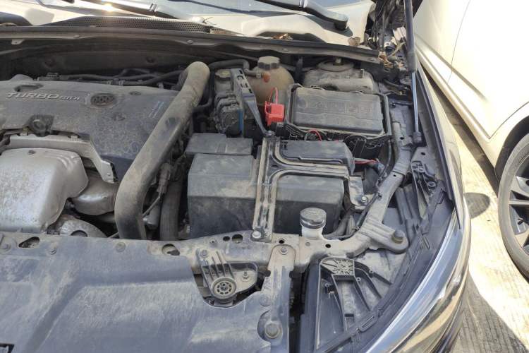 Used Buick Regal 2017 GS 28T Luxury Model Engine Bay Left