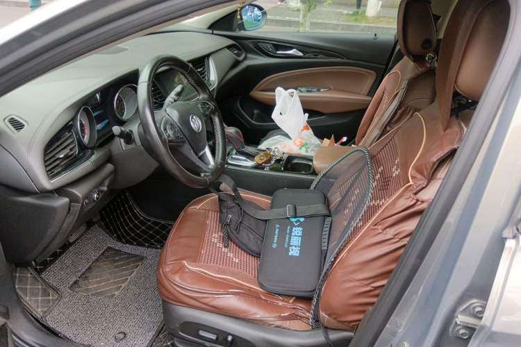 Used Buick Regal 2017 20T Elite Edition Left Front Seat