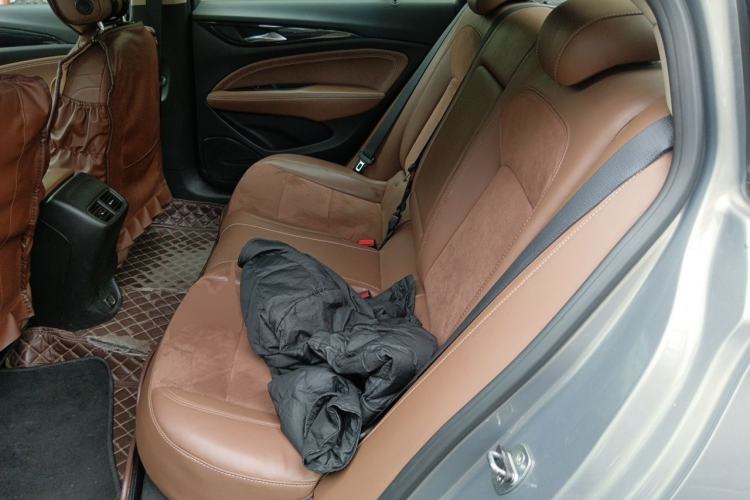Used Buick Regal 2017 20T Elite Edition Left Rear Seat
