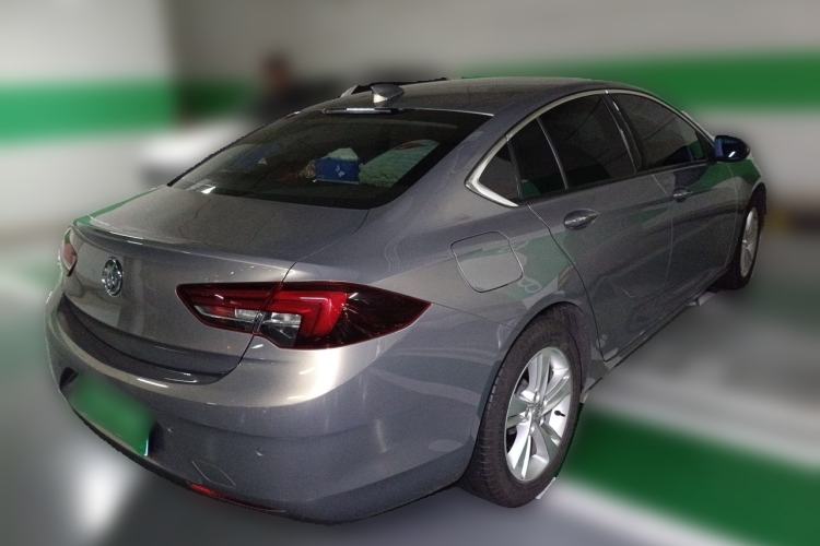 Used Buick Regal 2017 20T Elite Edition Rear Right 45 Deg