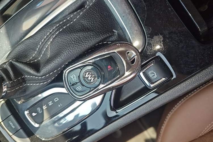 Used Buick Regal 2017 20T Luxury Model Vehicle Key