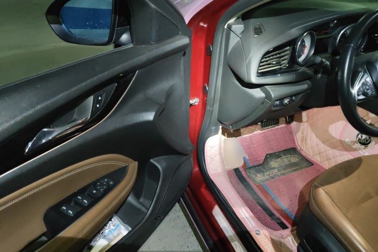 Used Buick Regal 2017 20T Elite Edition Driver Seat