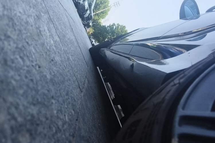 Used Buick Regal 2017 GS 28T Luxury Model Left Side Sill