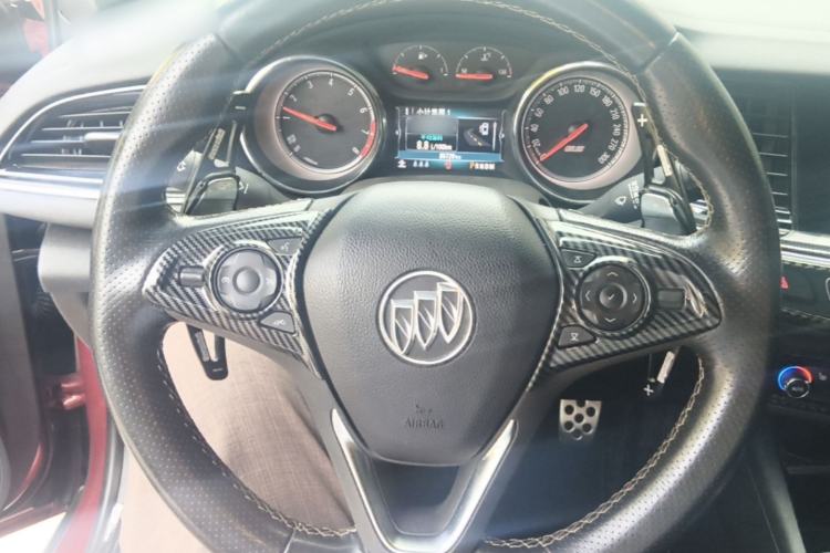 Used Buick Regal 2017 GS 28T Luxury Model Steering Wheel