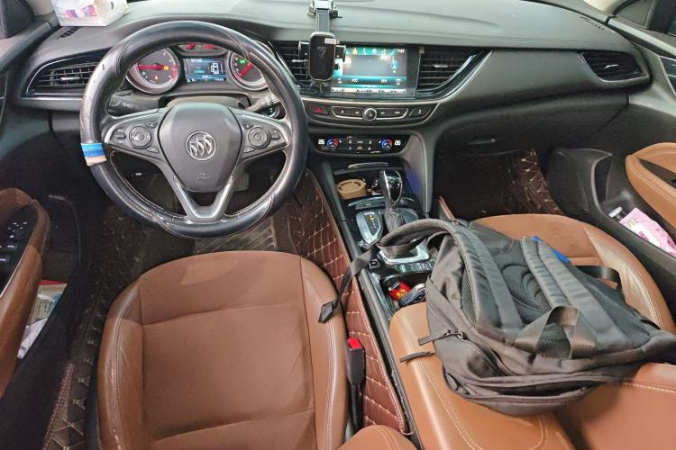 Used Buick Regal 2017 20T Elite Edition Center Console