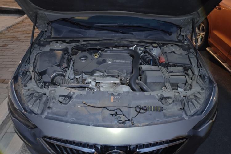 Used Buick Regal 2017 20T Luxury Model Engine Bay
