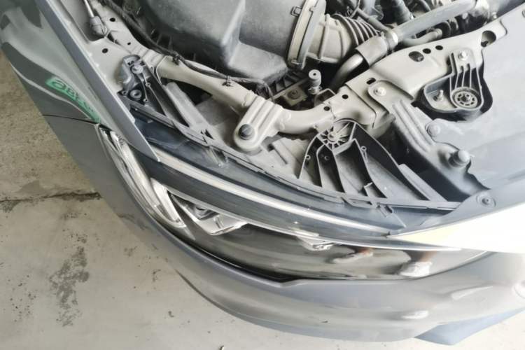 Used Buick Regal 2017 20T Luxury Model Exterior 3