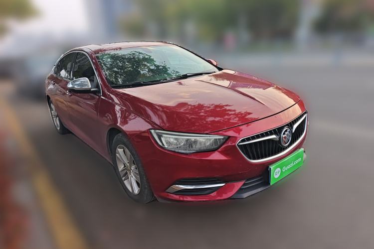 Used Buick Regal 2017 20T Elite Edition Front Right 45 Deg