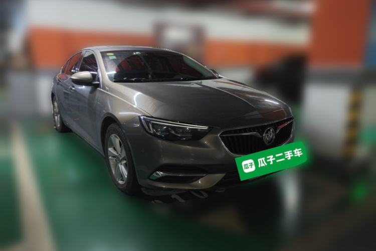 Used Buick Regal 2017 20T Luxury Model Front Right 45 Deg