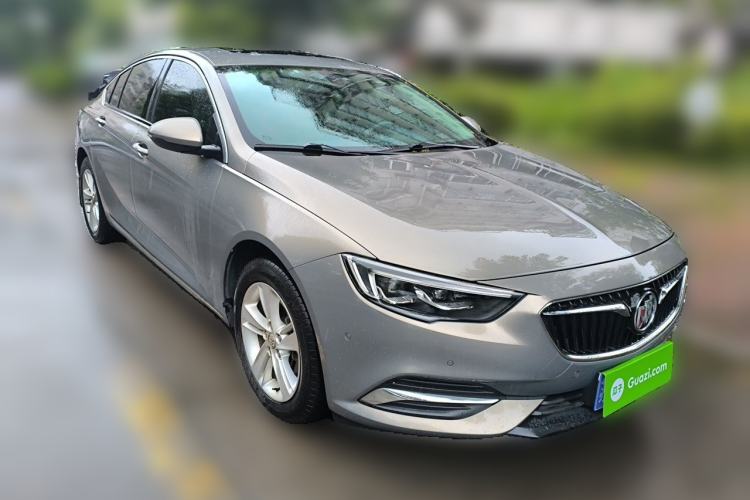 Used Buick Regal 2017 20T Luxury Model Front Right 45 Deg