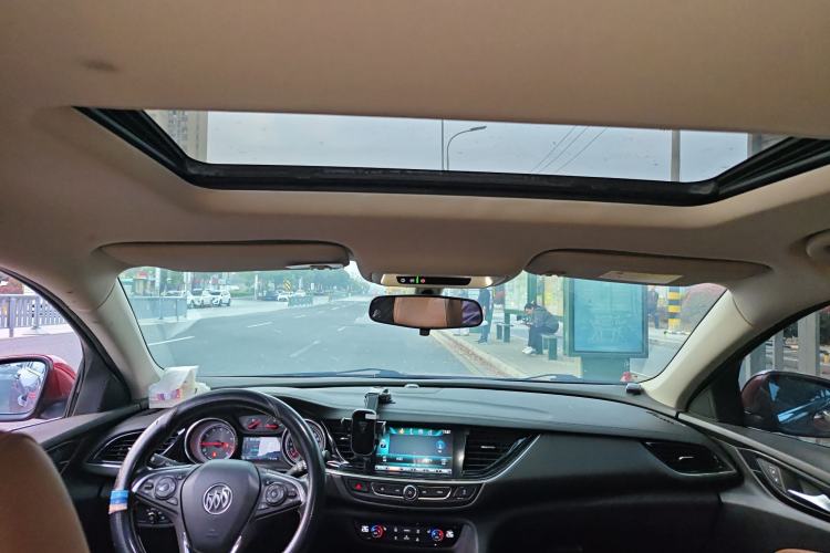 Used Buick Regal 2017 20T Elite Edition Headliner