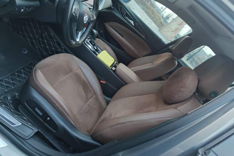 Used Buick Regal 2017 20T Luxury Model Left Front Seat