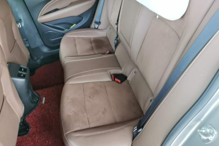 Used Buick Regal 2017 20T Luxury Model Left Rear Seat