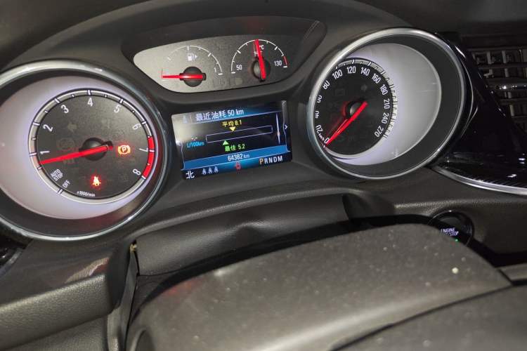 Used Buick Regal 2017 20T Luxury Model Odometer Close Up